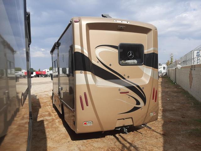 Photo 3 from auction – 2010 FOUR WINDS with VIN WDXPF445589390961