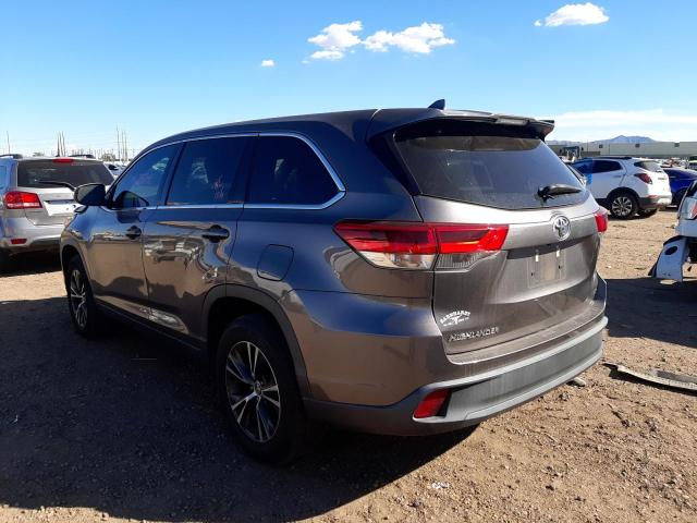 Photo 3 from auction – 2019 TOYOTA HIGHLANDER with VIN 5TDZZRFH9KS361791