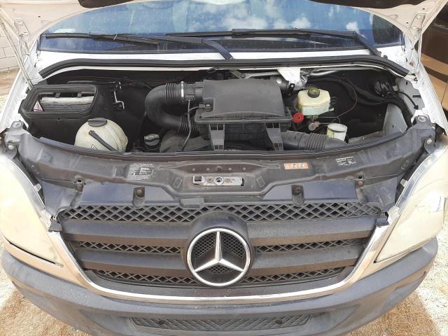 Photo 7 from auction – 2010 FOUR WINDS with VIN WDXPF445589390961