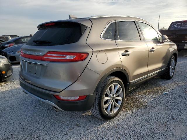 Photo 4 from auction – 2019 LINCOLN MKC SELECT with VIN 5LMCJ2C93KUL48556