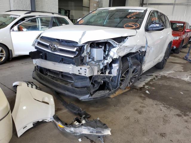 Photo 2 from auction – 2018 TOYOTA HIGHLANDER with VIN 5TDBZRFH6JS494041