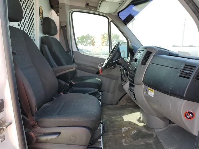 Photo 5 from auction – 2016 MERCEDES-BENZ SPRINTER 2 with VIN WD3PE7DD1GP256696