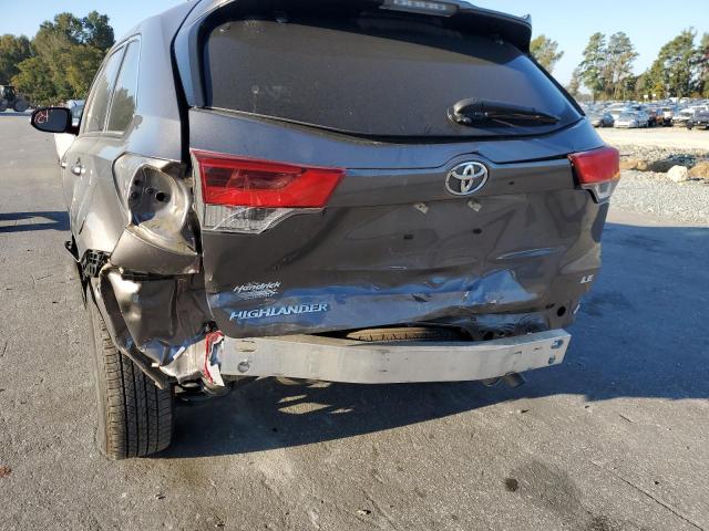Photo 9 from auction – 2018 TOYOTA HIGHLANDER with VIN 5TDZZRFH4JS269180