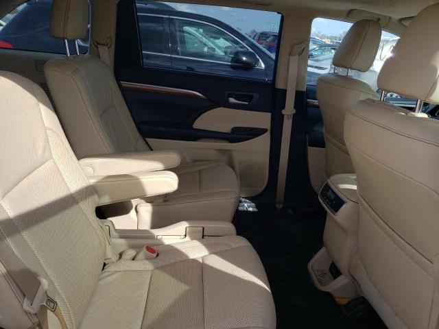Photo 6 from auction – 2018 TOYOTA HIGHLANDER with VIN 5TDDZRFH3JS809239