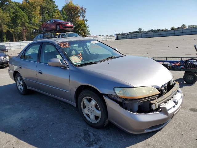 HONDA ACCORD EX 2000 with VIN 1HGCG1652YA066445 - Photo from auction