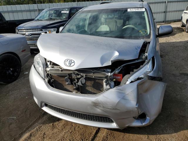 Photo 9 from auction – 2014 TOYOTA SIENNA LE with VIN 5TDKK3DC1ES439897