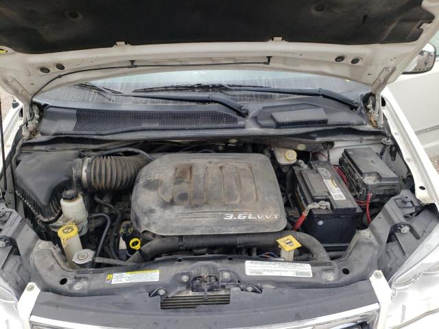 Photo 7 from auction – 2011 CHRYSLER TOWN & COU with VIN 2A4RR8DG9BR645686