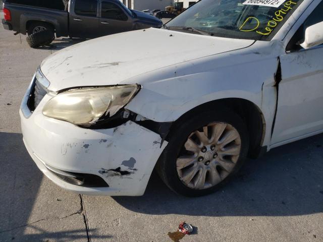 Photo 9 from auction – 2014 CHRYSLER 200 LX with VIN 1C3CCBAB5EN142018