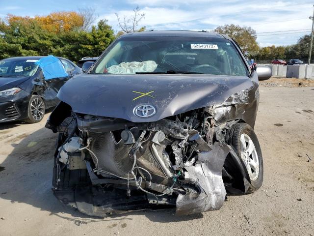 Photo 9 from auction – 2011 TOYOTA SIENNA LE with VIN 5TDKK3DC8BS155209