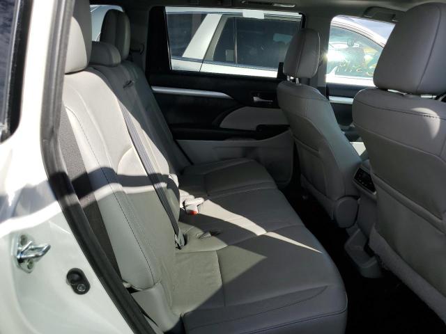 Photo 6 from auction – 2016 TOYOTA HIGHLANDER with VIN 5TDJKRFH4GS319201