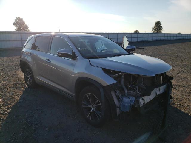 TOYOTA HIGHLANDER 2018 with VIN 5TDBZRFH2JS869035 - Photo from auction