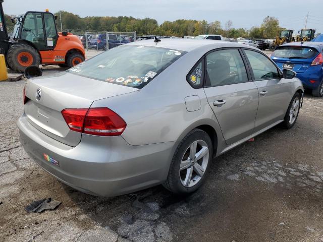 Photo 4 from auction – 2012 VOLKSWAGEN PASSAT S with VIN 1VWAP7A32CC062937