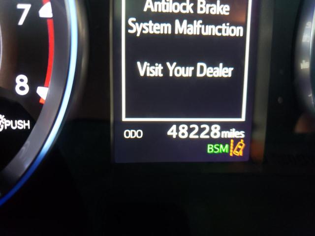 Photo 8 from auction – 2019 TOYOTA HIGHLANDER with VIN 5TDDZRFHXKS929976