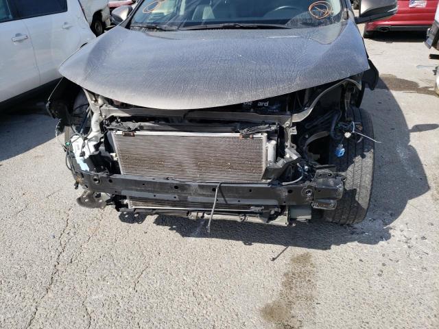 Photo 9 from auction – 2015 TOYOTA RAV4 LIMIT with VIN JTMDFREV0FD119032