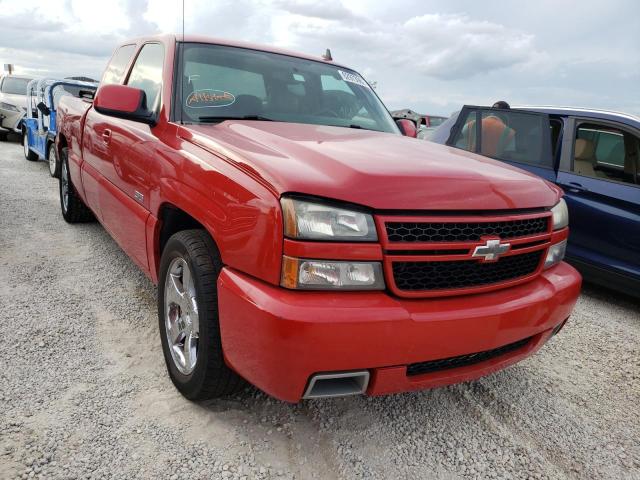 CHEVROLET SILVERADO 2006 with VIN 2GCEC19N061247646 - Photo from auction
