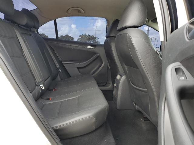 Photo 6 from auction – 2012 VOLKSWAGEN JETTA SE with VIN 3VWDX7AJ2CM421973