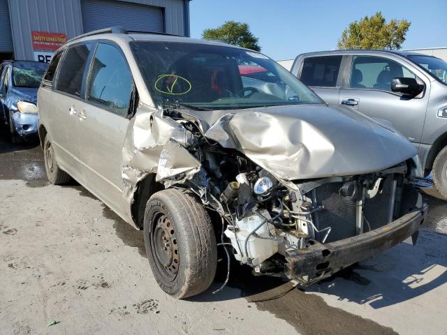 TOYOTA SIENNA 2004 with VIN 5TDZA23C74S003132 - Photo from auction
