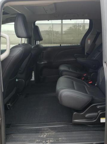 Photo 6 from auction – 2015 TOYOTA SIENNA SPO with VIN 5TDXK3DC8FS636296