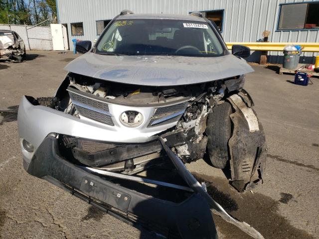 Photo 9 from auction – 2014 TOYOTA RAV4 LE with VIN JTMBFREV8E5029448