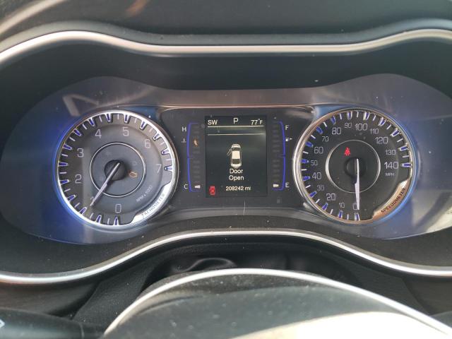 Photo 8 from auction – 2016 CHRYSLER 200 LIMITE with VIN 1C3CCCAB8GN136111