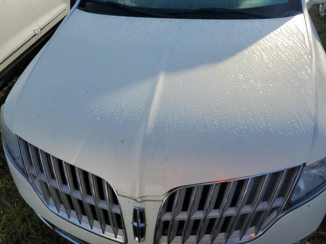 Photo 7 from auction – 2012 LINCOLN MKT with VIN 2LMHJ5ATXCBL54102