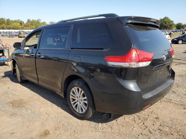 Photo 3 from auction – 2014 TOYOTA SIENNA XLE with VIN 5TDYK3DC6ES464448