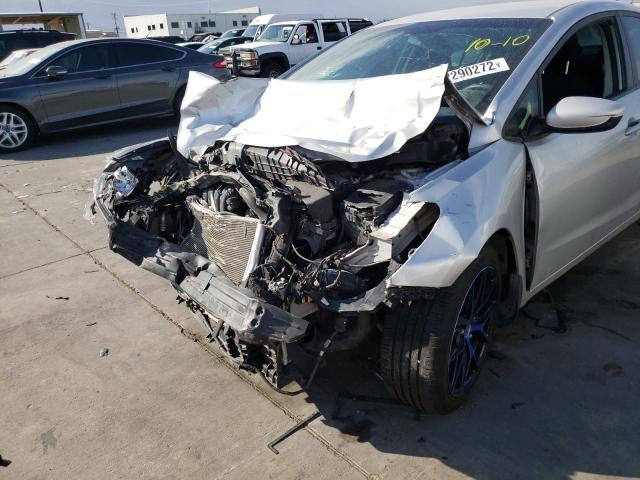 Photo 9 from auction – 2017 KIA FORTE LX with VIN 3KPFK4A76HE138720