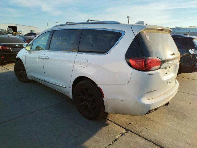 Photo 3 from auction – 2017 CHRYSLER PACIFICA L with VIN 2C4RC1GG7HR734014