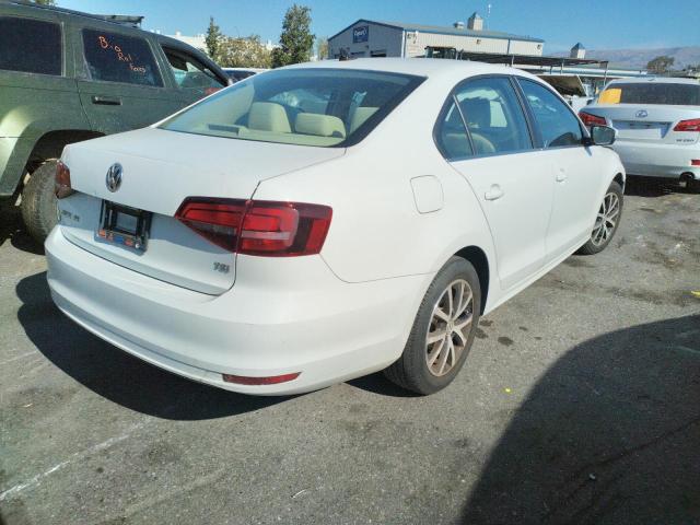 Photo 4 from auction – 2017 VOLKSWAGEN JETTA SE with VIN 3VWDB7AJ0HM203276