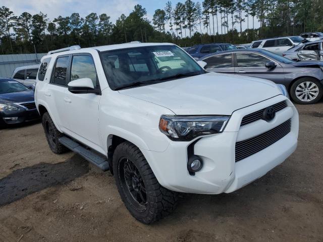 TOYOTA 4RUNNER SR 2017 with VIN JTEZU5JR4H5162472 - Photo from auction