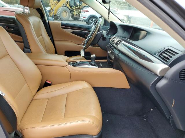Photo 5 from auction – 2015 LEXUS LS 460 with VIN JTHCL5EF4F5025587