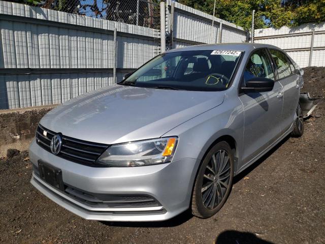 Photo 2 from auction – 2015 VOLKSWAGEN JETTA BASE with VIN 3VW2K7AJ1FM246612