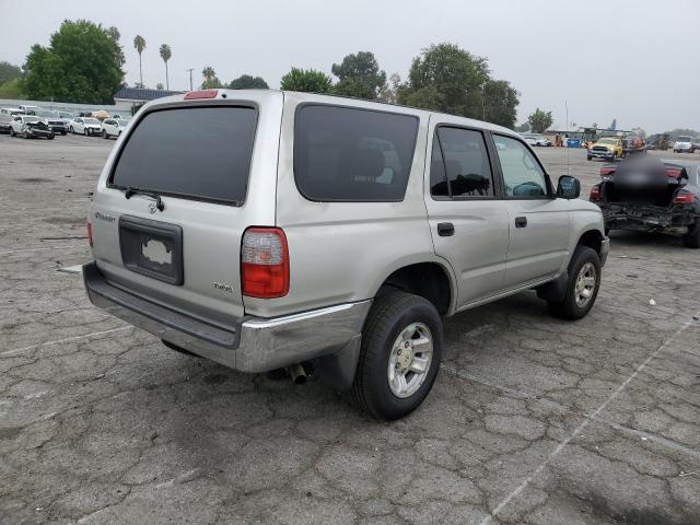 Photo 4 from auction – 2000 TOYOTA 4RUNNER with VIN JT3GM84R0Y0069555
