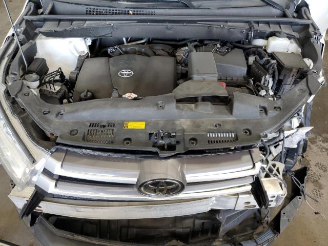Photo 7 from auction – 2018 TOYOTA HIGHLANDER with VIN 5TDBZRFH6JS494041