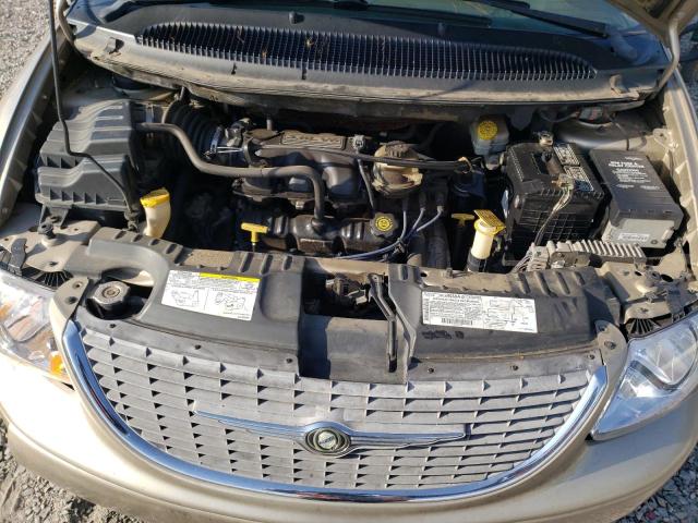 Photo 7 from auction – 2002 CHRYSLER TOWN & COU with VIN 2C4GP74L32R553760
