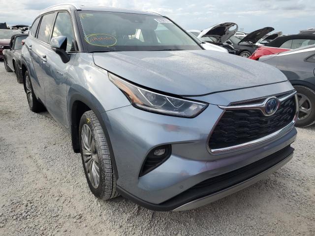 TOYOTA HIGHLANDER 2021 with VIN 5TDEBRCH2MS065618 - Photo from auction