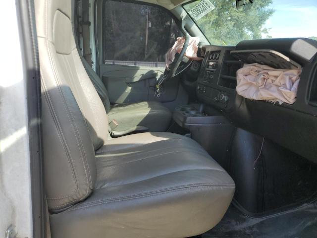 Photo 5 from auction – 2017 CHEVROLET EXPRESS G2 with VIN 1GCWGBFF5H1340828