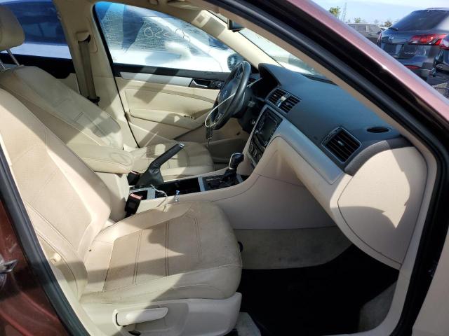 Photo 5 from auction – 2012 VOLKSWAGEN PASSAT SE with VIN 1VWBP7A35CC090476
