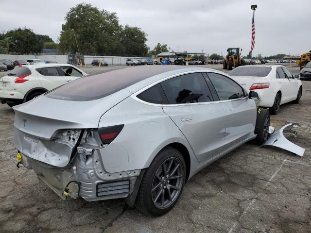 Photo 4 from auction – 2018 TESLA MODEL 3 with VIN 5YJ3E1EA8JF032414