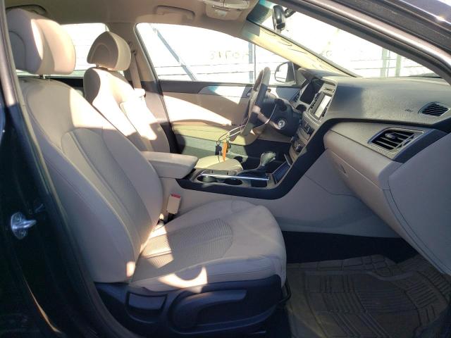 Photo 5 from auction – 2017 HYUNDAI SONATA SE with VIN 5NPE24AF9HH596203