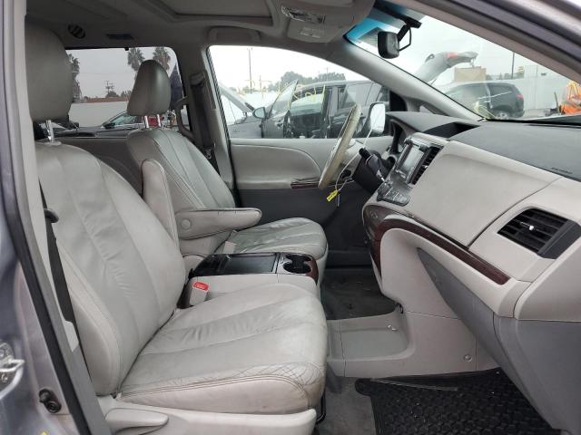 Photo 5 from auction – 2011 TOYOTA SIENNA XLE with VIN 5TDYK3DC1BS006506