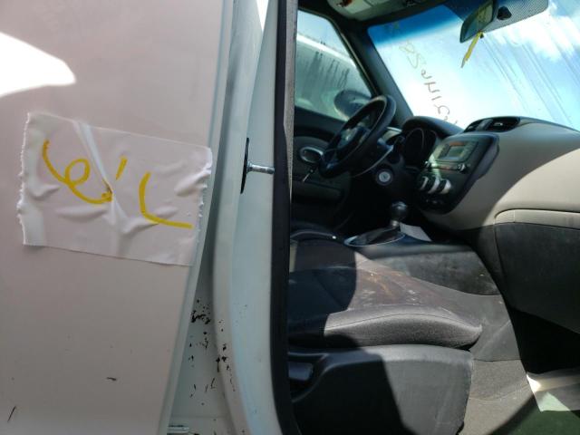 Photo 9 from auction – 2015 KIA SOUL with VIN KNDJN2A21F7795979