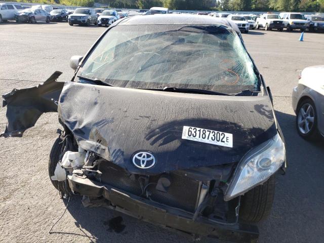 Photo 9 from auction – 2014 TOYOTA SIENNA with VIN 5TDKK3DC1ES407760