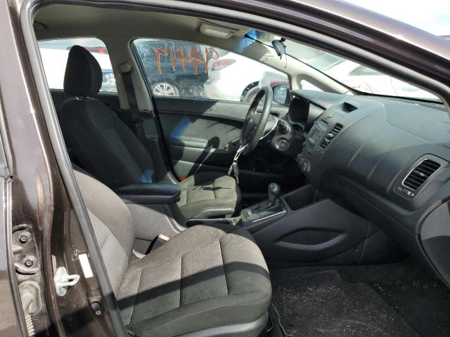 Photo 5 from auction – 2017 KIA FORTE LX with VIN 3KPFK4A76HE048015