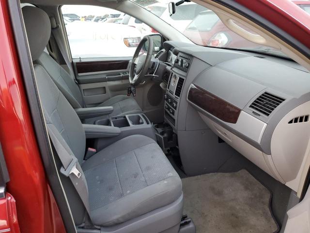 Photo 5 from auction – 2010 CHRYSLER TOWN & COU with VIN 2A4RR5D12AR249091