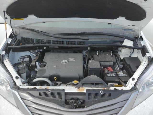 Photo 7 from auction – 2013 TOYOTA SIENNA XLE with VIN 5TDYK3DC1DS322698