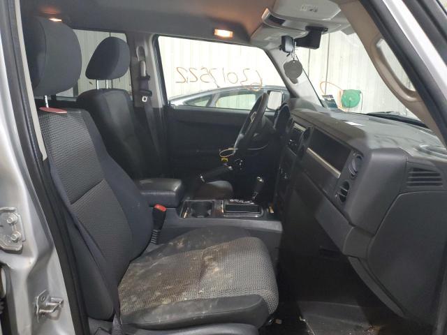 Photo 5 from auction – 2010 JEEP COMMANDER with VIN 1J4RG4GK7AC125329