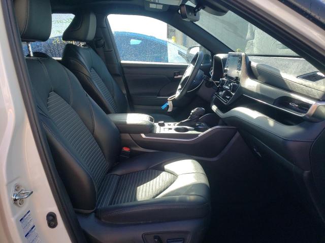 Photo 5 from auction – 2021 TOYOTA HIGHLANDER with VIN 5TDLZRBH9MS112910