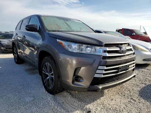 TOYOTA HIGHLANDER 2019 with VIN 5TDBZRFH2KS943328 - Photo from auction