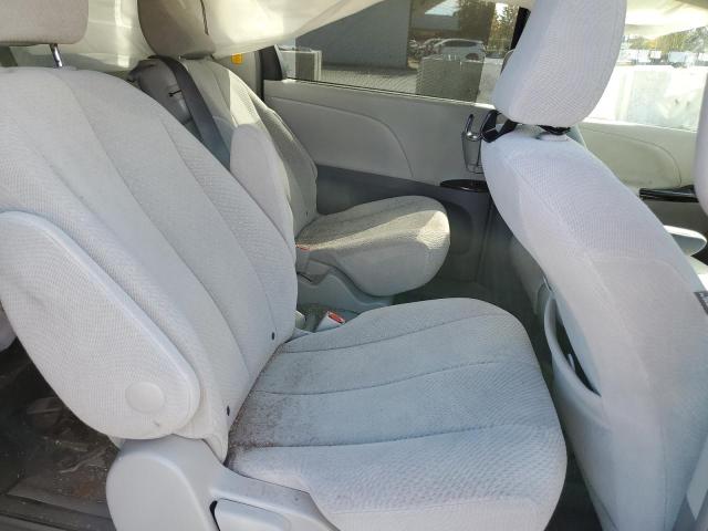 Photo 6 from auction – 2011 TOYOTA SIENNA LE with VIN 5TDKK3DC8BS155209